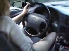Lekker vingeren tijdens auto ritje