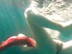 Real life mermaid Rusalka – sexy babe underwater