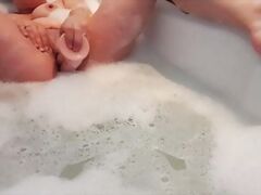 Double Fucking my Vagina in the Bath