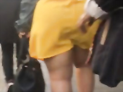 huge booty mommy yellow dress!!!
