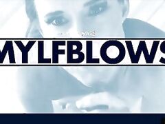 Highly Erotique Mrs. Santa wants Jizz - Stepma POV