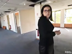 Real Estate Agent Cheats on Her Boyfriend, Gets Anal Fucked During Visit by Fake Clients !!!