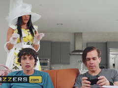 Milfs Like it Big - Diamond Kitty & Ricky Spanish - Her