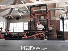 Sweaty workout turns into a hardcore bang