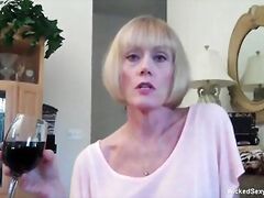 Messy Facial For Amateur Sexy GILF