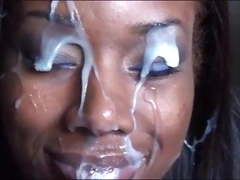Sexy Black Teen suck and get facials