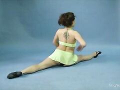 Mila Gimnasterka spreading her sexy legs on the floor