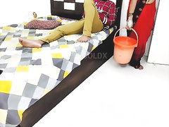 Komal finally got fucked by Malik while mopping