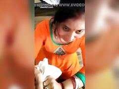 Oral in saree